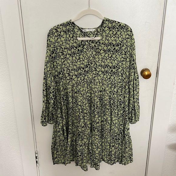 Zara short flower dress, long sleeve - Picture 1 of 2